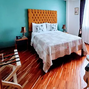 casa-joaquin-boutique-hotel.hotelsquito.com/